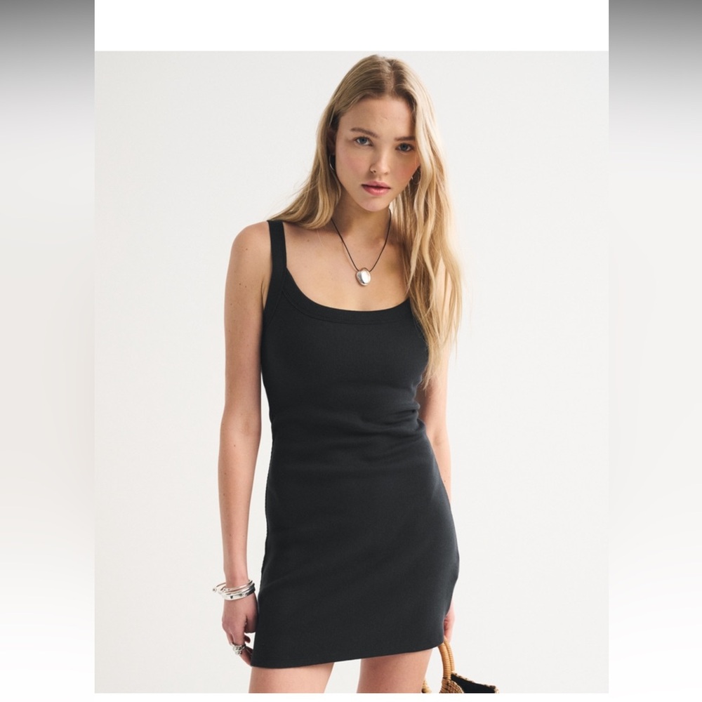 Abercrombie Bra-Free 90s Mini Rib Tank Dress 🖤 M